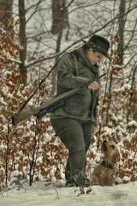 Sabrina Köhler mit Basset Fauve de Bretagne